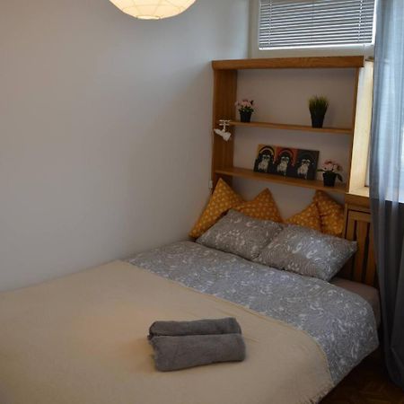 Ohmyhome - Sunny Apartment In City Center Warsaw Luaran gambar