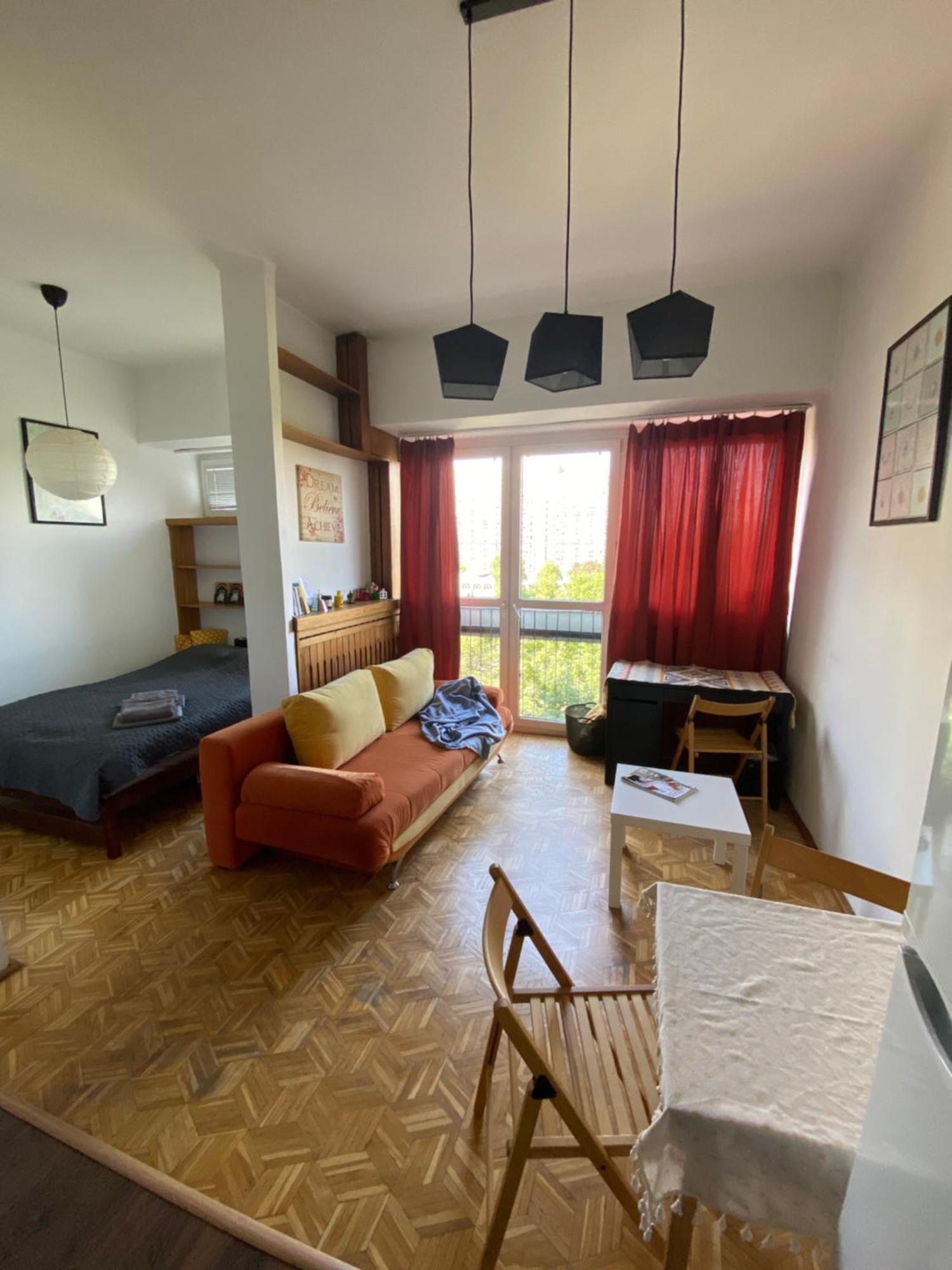 Ohmyhome - Sunny Apartment In City Center Warsaw Luaran gambar